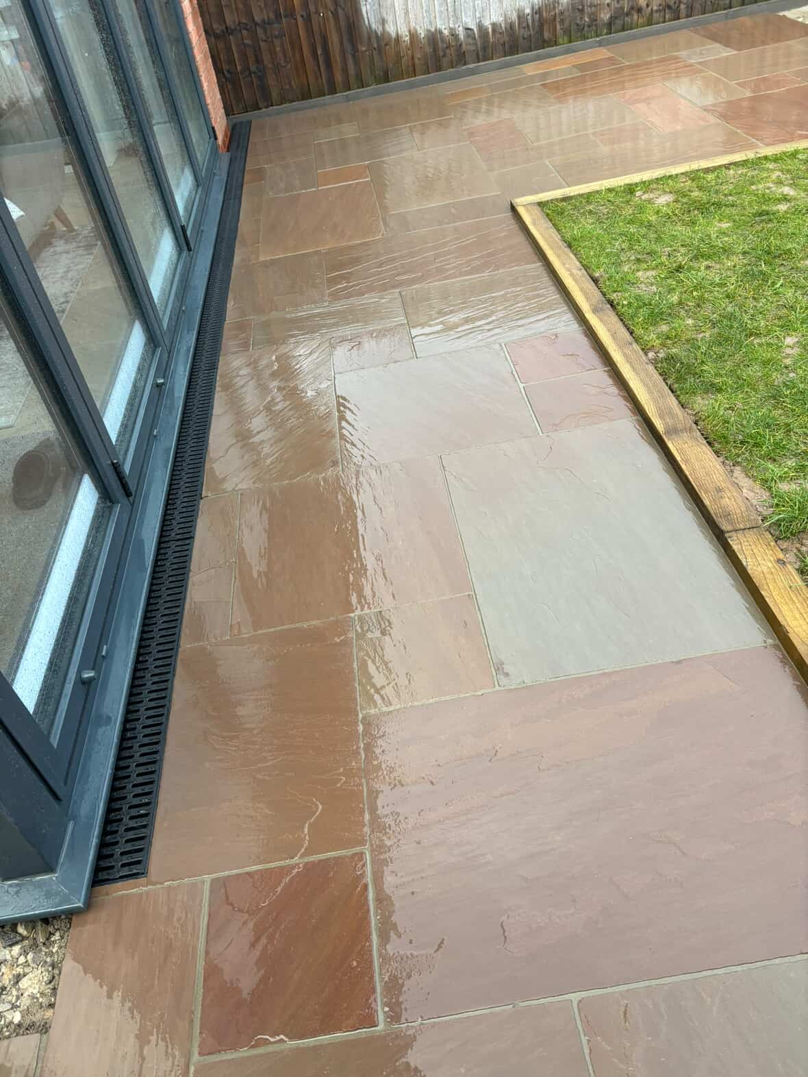 How to Choose the Right Patio Material for Your Garden